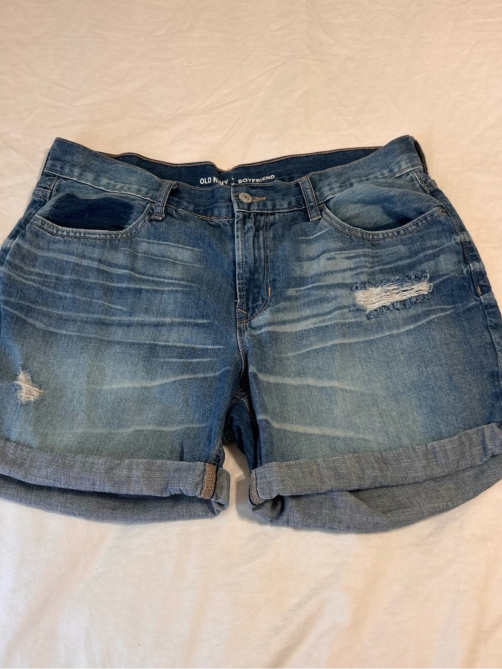 Old Navy Boyfriend Denim Distressed Cuffed Shorts Women's 8 Regular